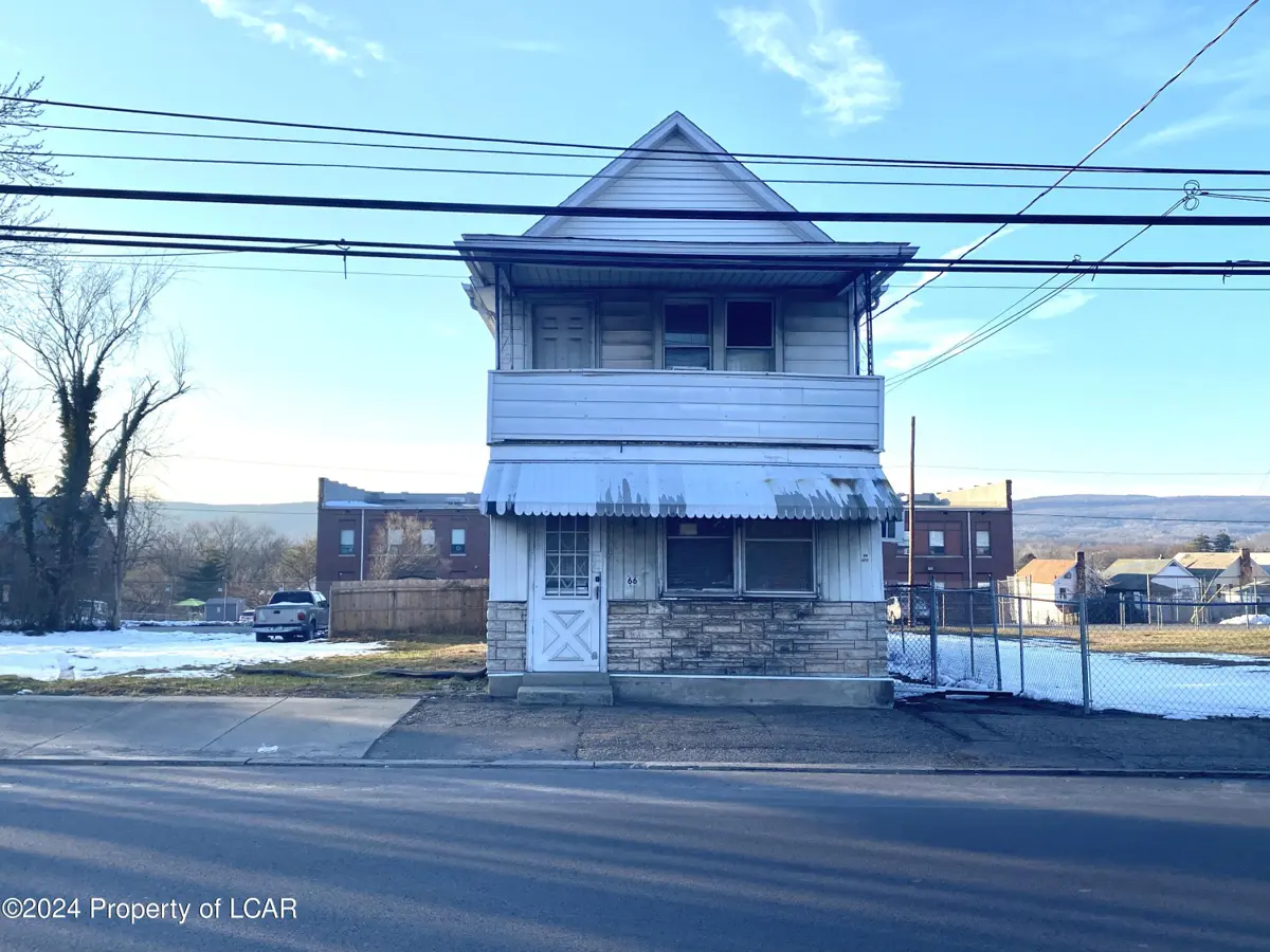 66 S Regent Street, Hanover Township in Hanover Township