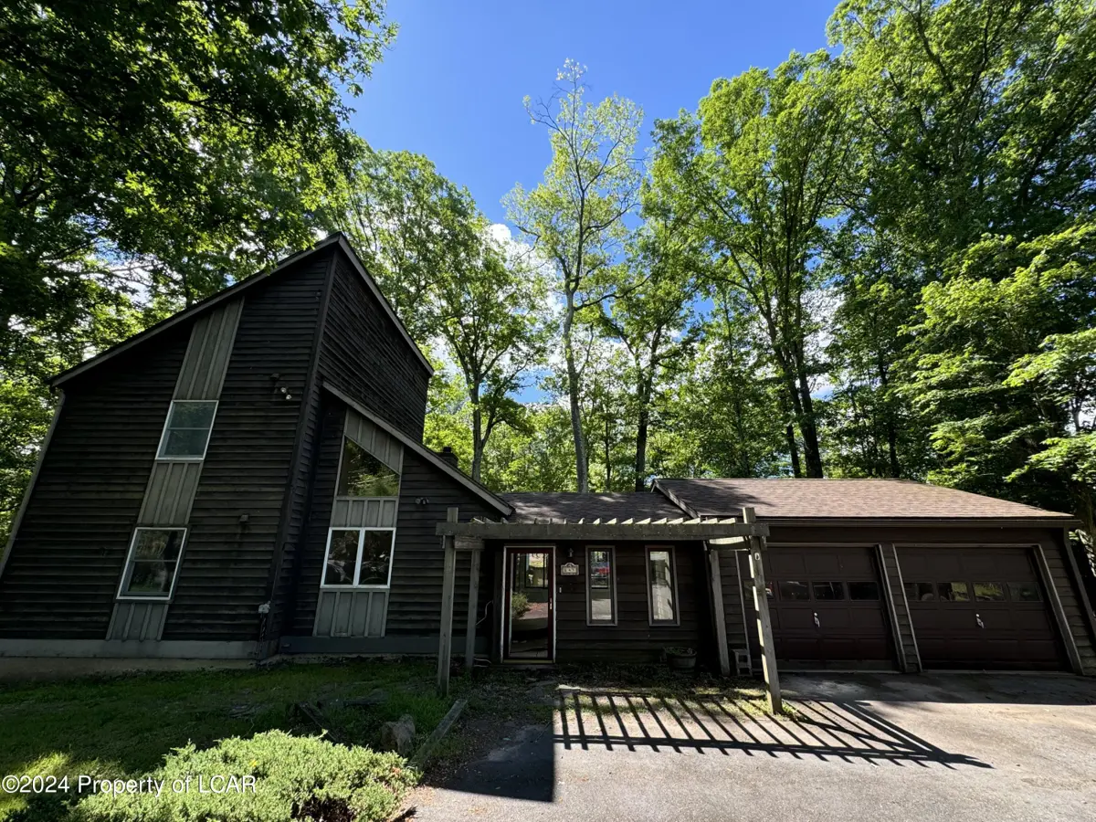 538 Lake Valley Drive, Hazleton in Hazleton