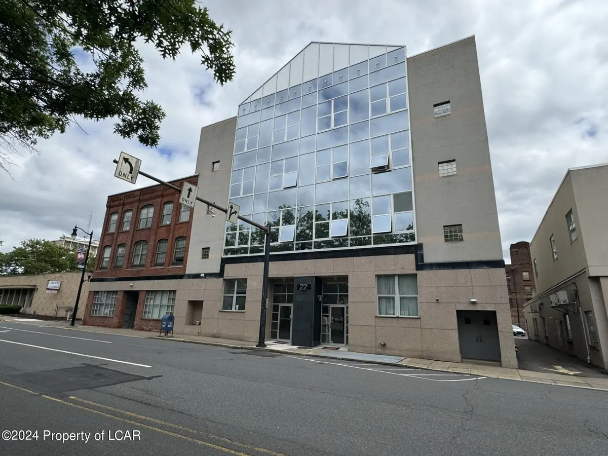 16 E Union Street, Wilkes-Barre in Wilkes-Barre