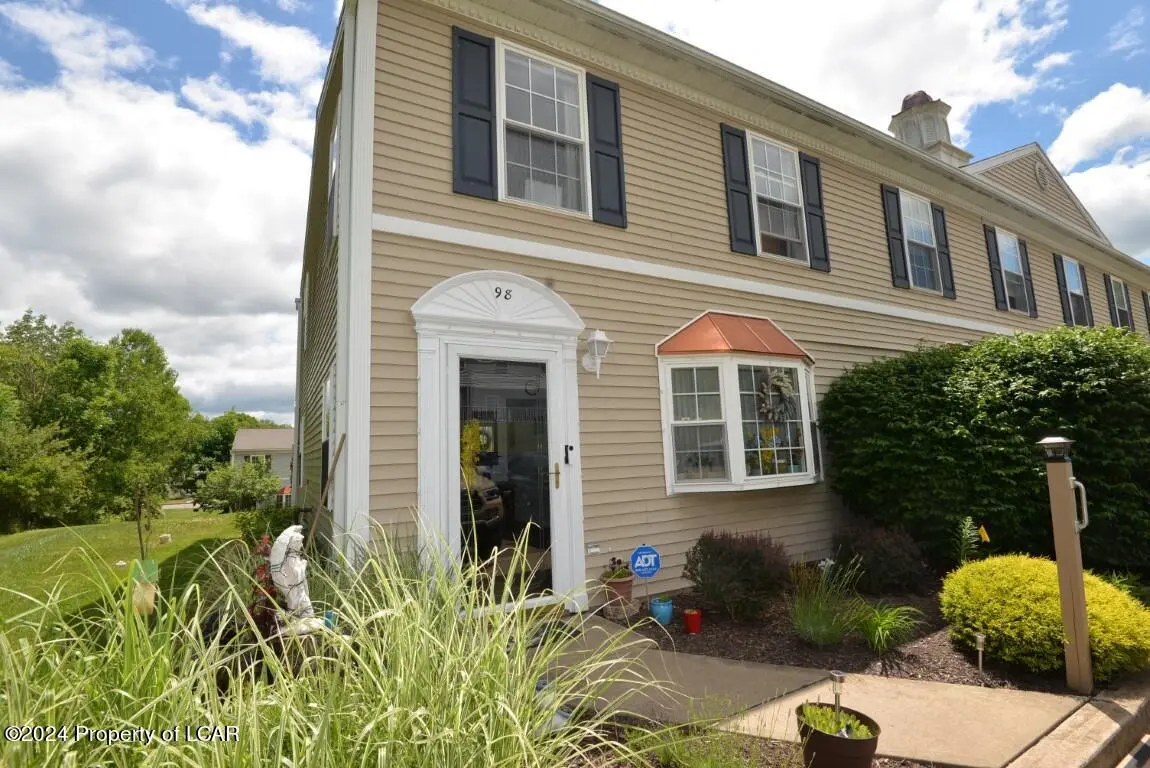 98 Patriot Circle, Mountain Top in Mountain Top