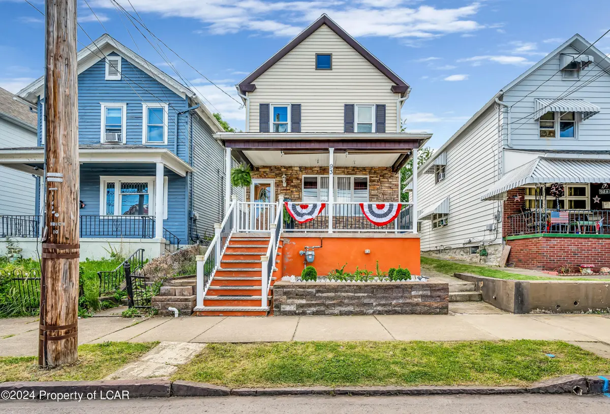 93 Custer Street, Wilkes-Barre in Wilkes-Barre