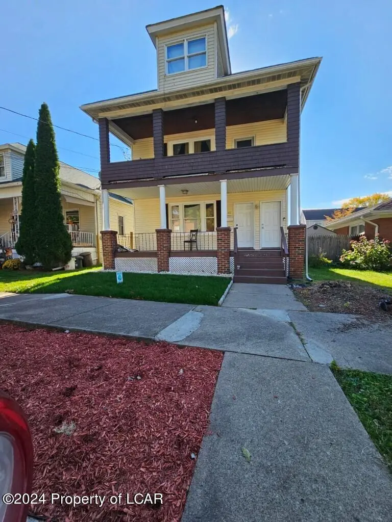 140-142 New Alexander Street, Wilkes-Barre in Wilkes-Barre