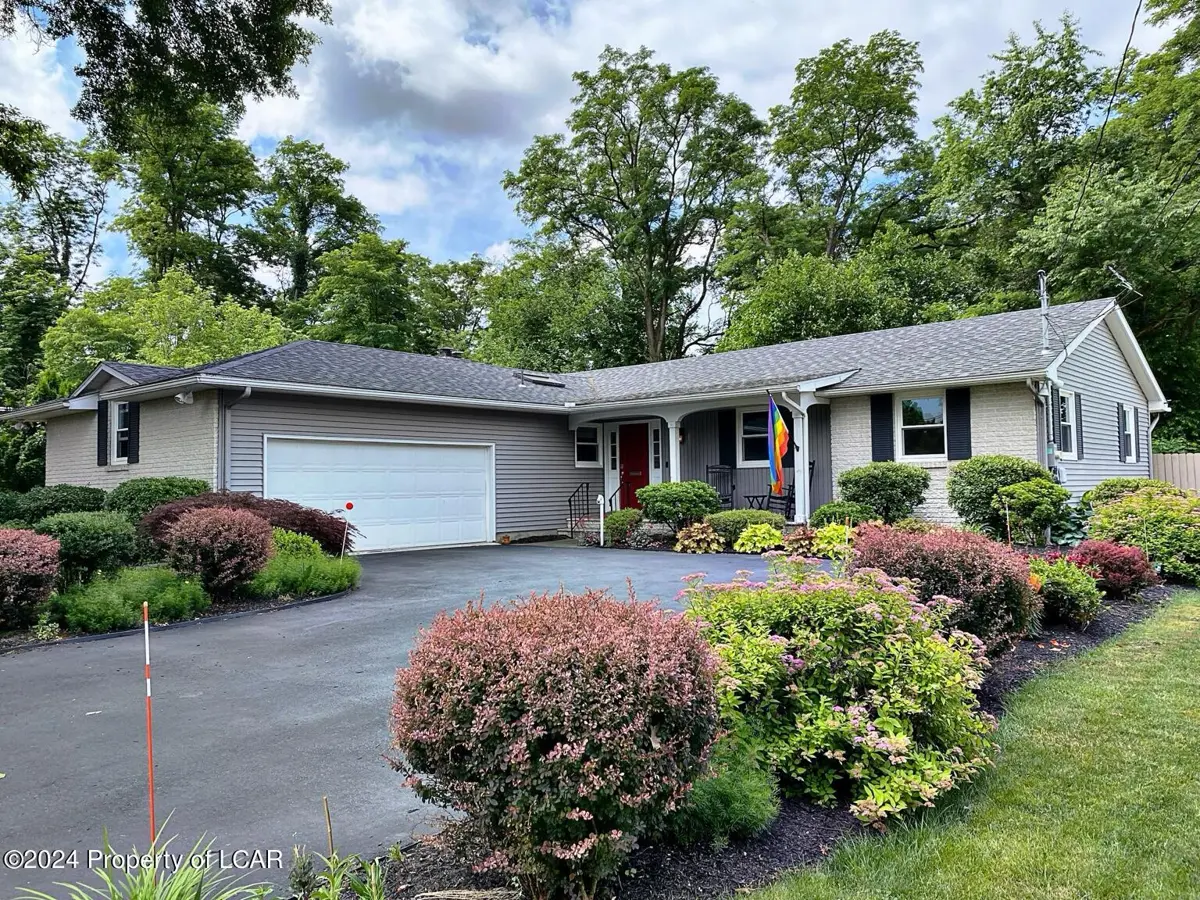 383 Joseph Drive, Kingston in Kingston