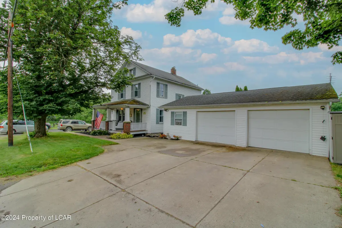 165 Hunlock-Harveyville Road, Hunlock Creek in Hunlock Creek