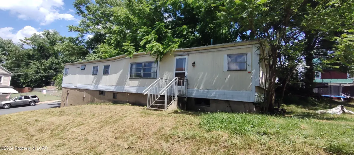 31 Harriet Street, Wilkes-Barre in Wilkes-Barre