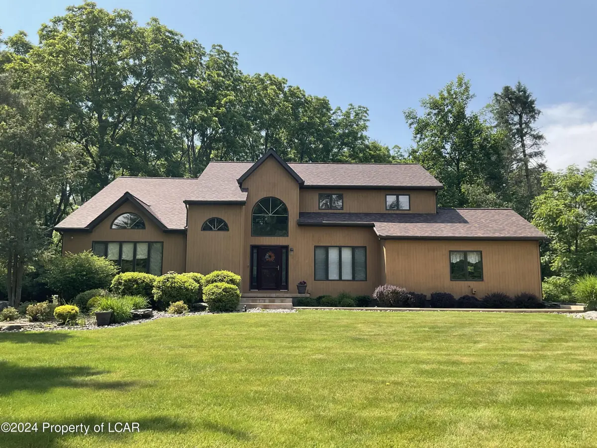 30 Pheasant Run Drive, Dallas in Dallas