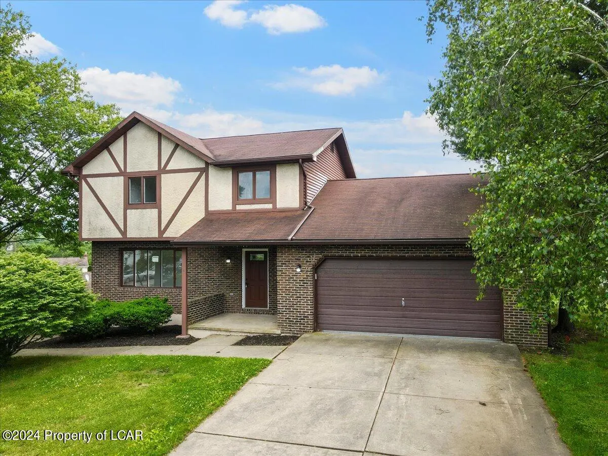 6 Springfield Avenue, Hanover Township in Hanover Township