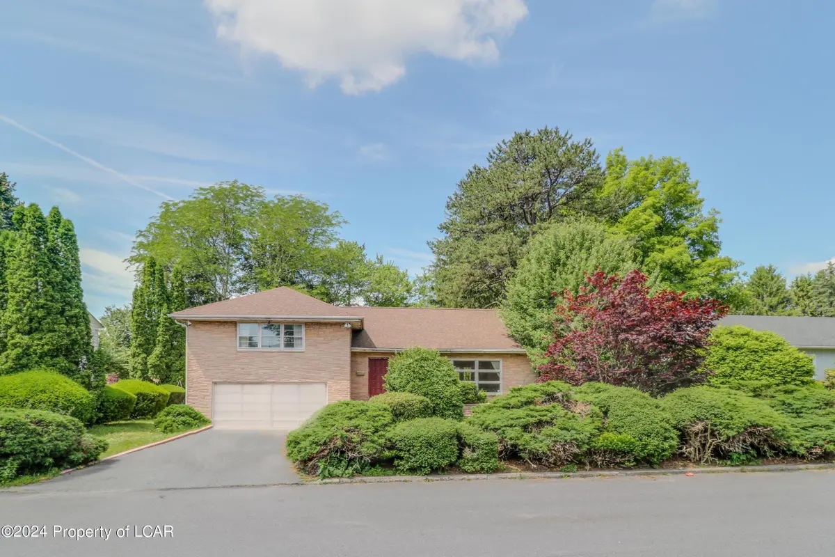 1314 E Chestnut Street, Hazleton in Hazleton