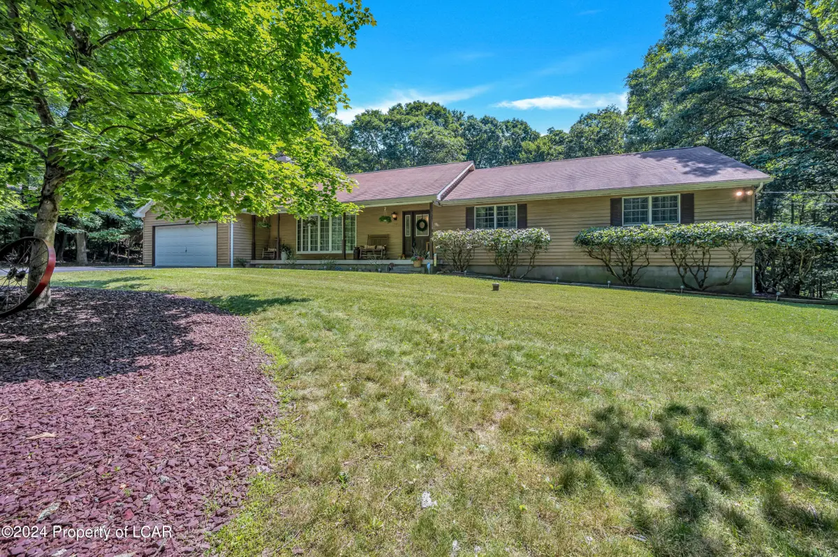 1581 Church Road, Mountain Top in Mountain Top