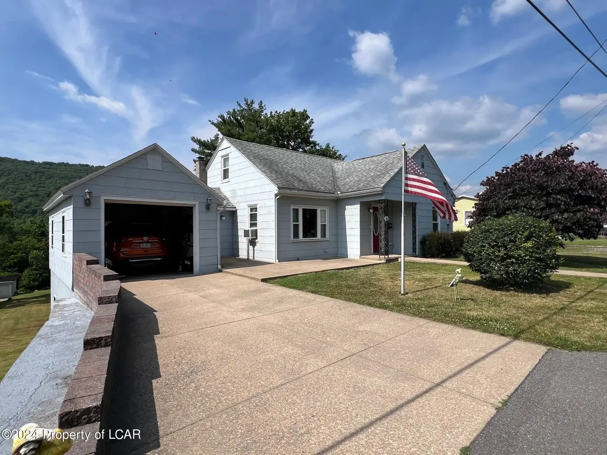 941 Trevorton Road, Shamokin in Shamokin