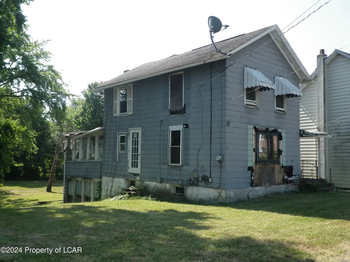 132 Center Street, Hughestown in Hughestown