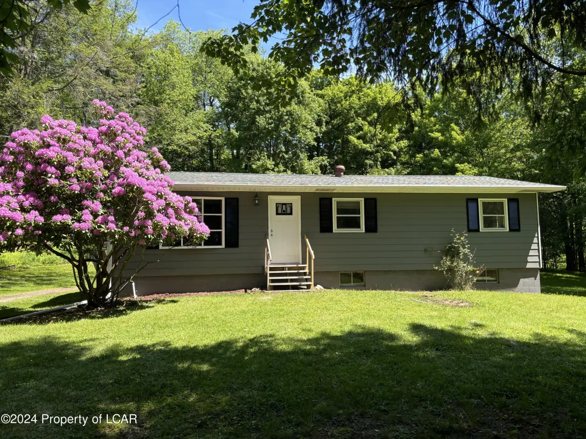 67 A M Hughes Blvd, Covington Township in Covington Township