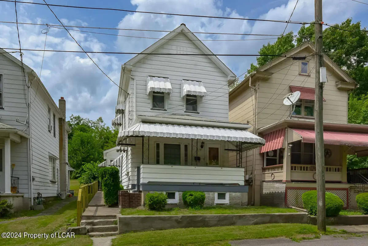 238 Buttonwood Street, Larksville in Larksville
