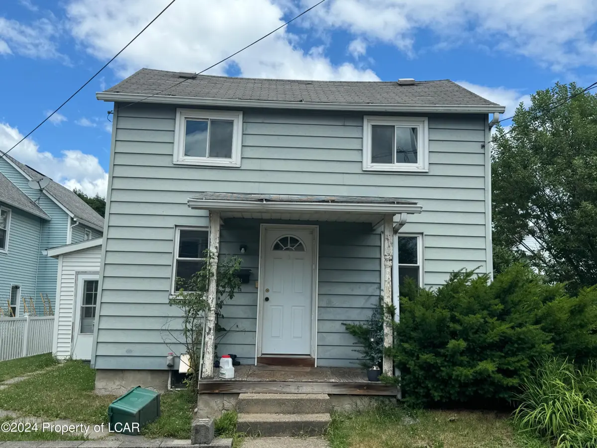 14 Wood Street, Pittston in Pittston
