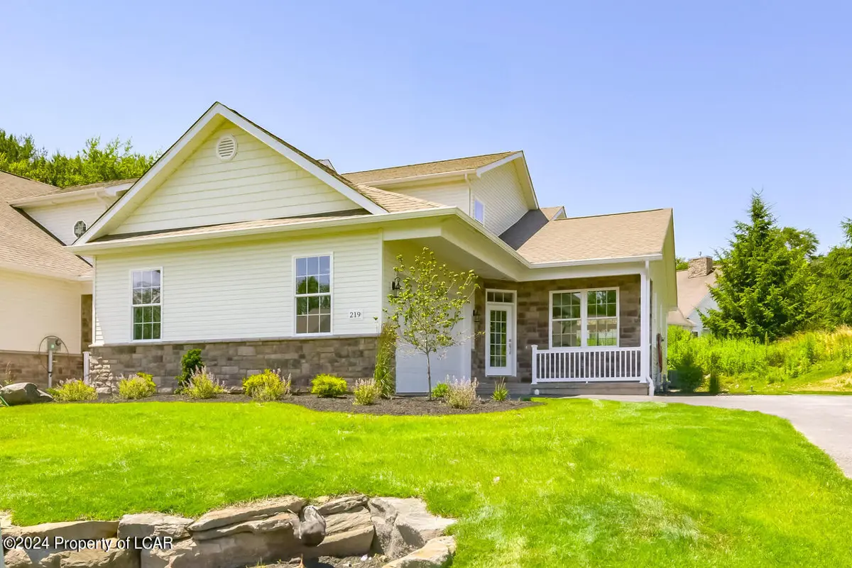 219 Sylvan Lane, Dallas in Dallas