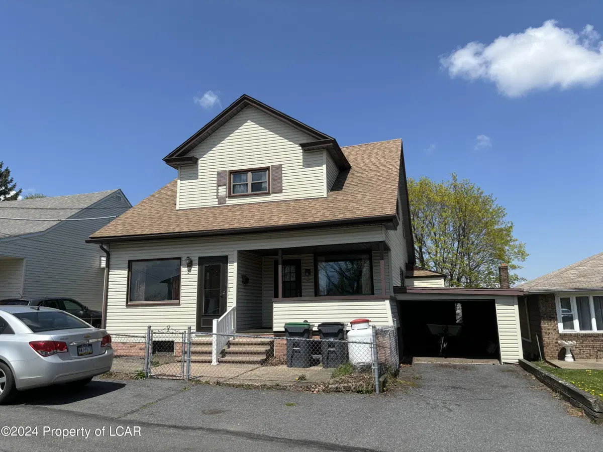 25 Snyder Avenue, McAdoo in McAdoo