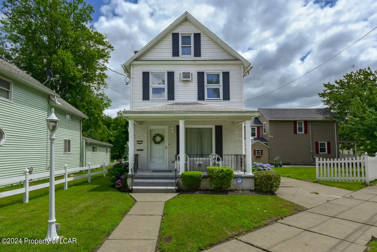 421 Tunkhannock Avenue, West Pittston in West Pittston