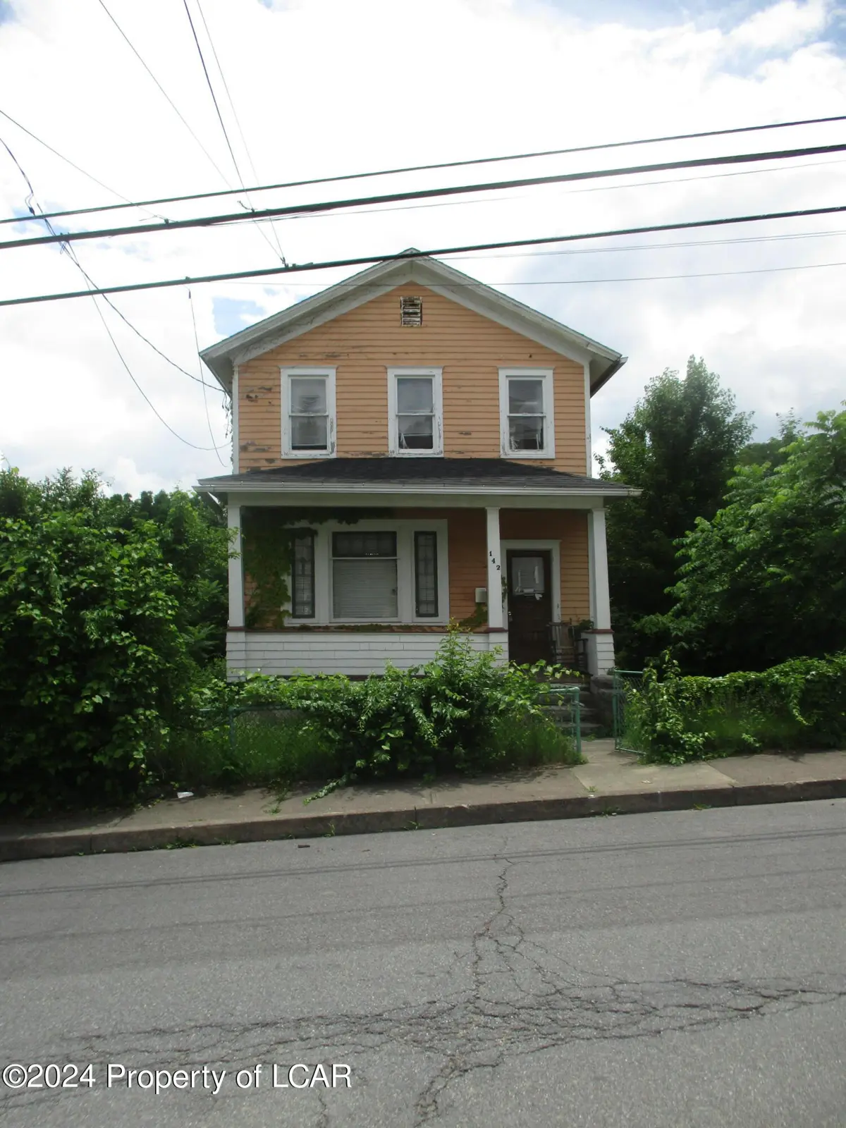 142 Hillside Avenue, Edwardsville in Edwardsville