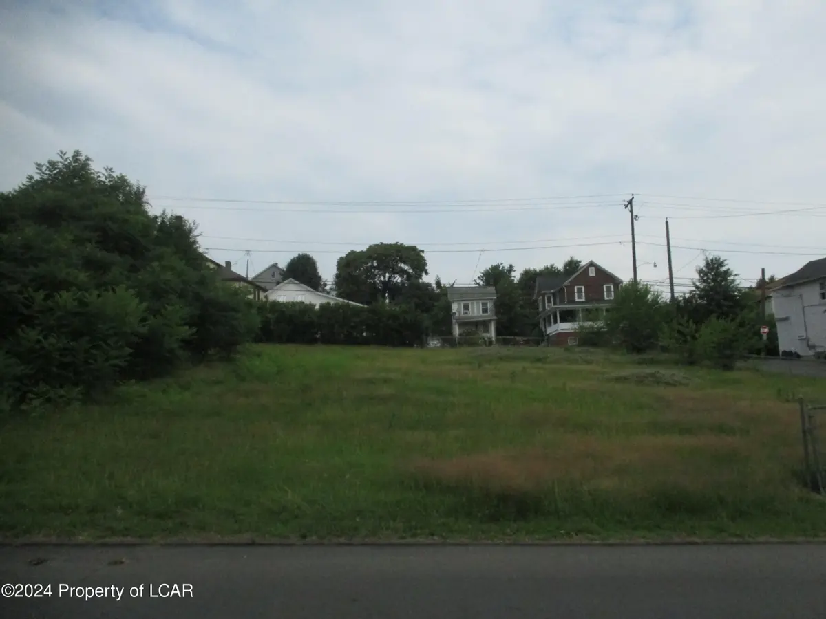 Corner of Hillside Ave & Flynn Avenue, Edwardsville in Edwardsville