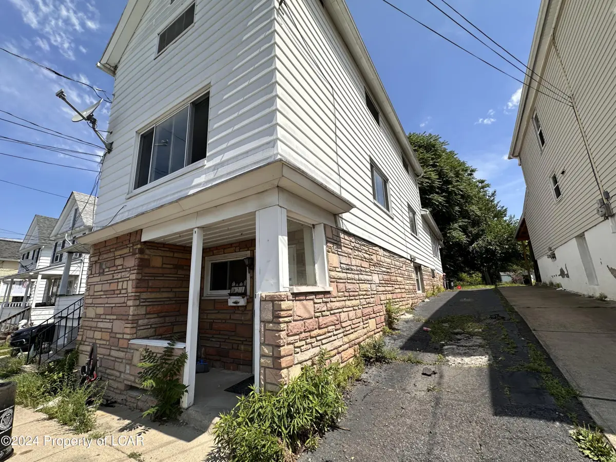 21 W Beatty Street, Wilkes-Barre in Wilkes-Barre