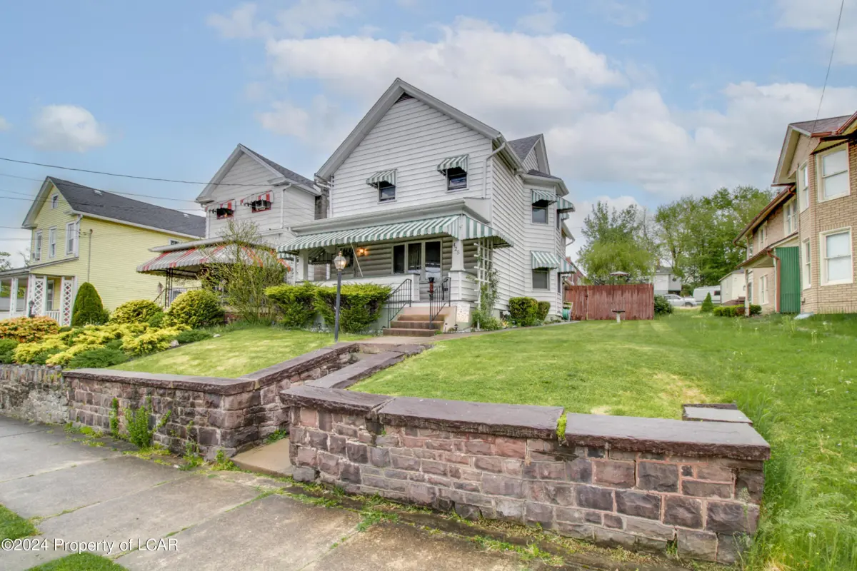 425 S Hanover Street, Nanticoke in Nanticoke