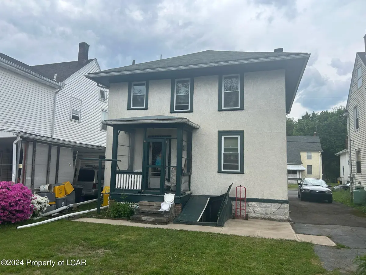 212 bennett Street, Exeter in Exeter