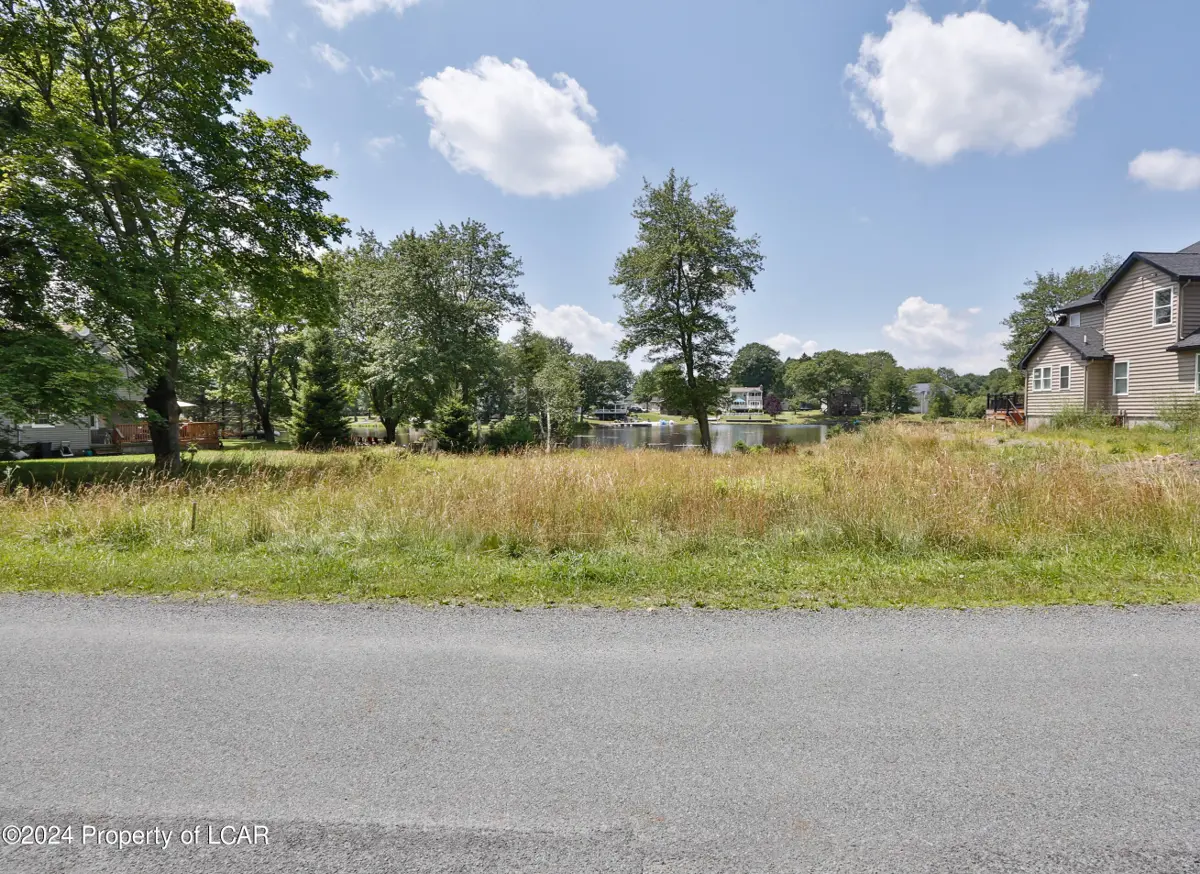226 E Mountain Lk Drive, Bear Creek in Bear Creek