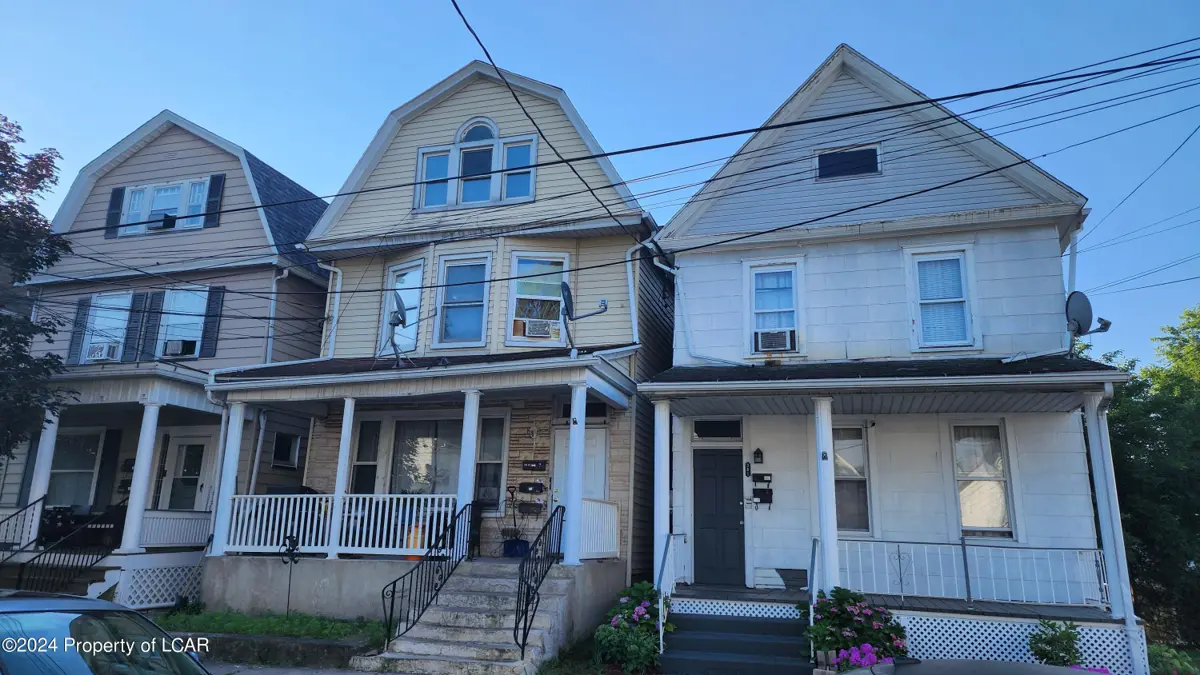 383 N Washington Avenue, Wilkes-Barre in Wilkes-Barre