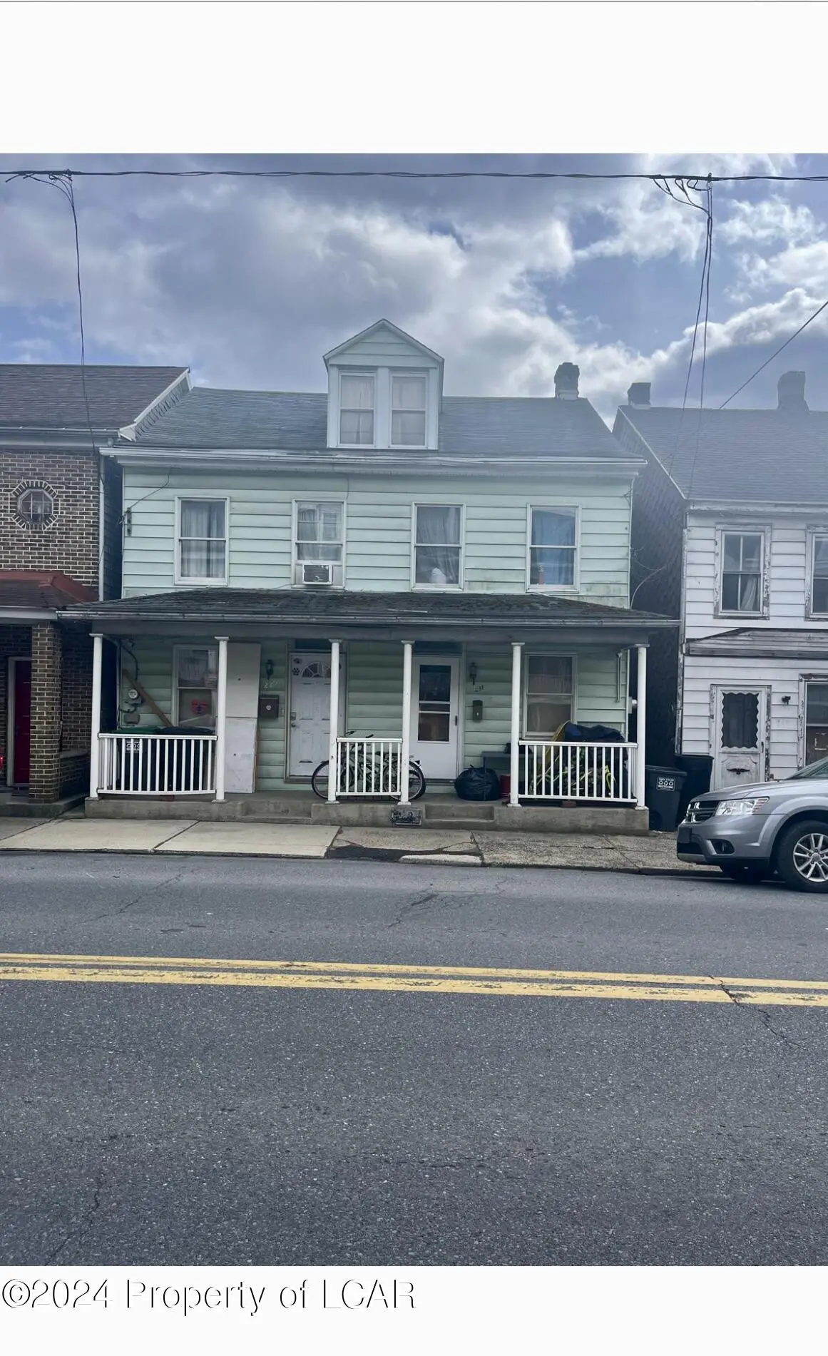 229 Valley Street, New Philadelphia in New Philadelphia