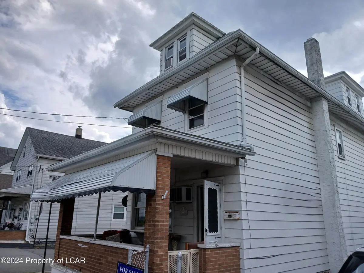 822 N VINE Street, Hazleton in Hazleton