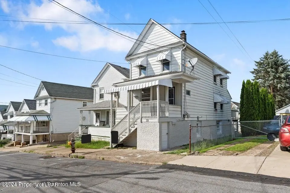 39 Poplar Street, Plains in Plains