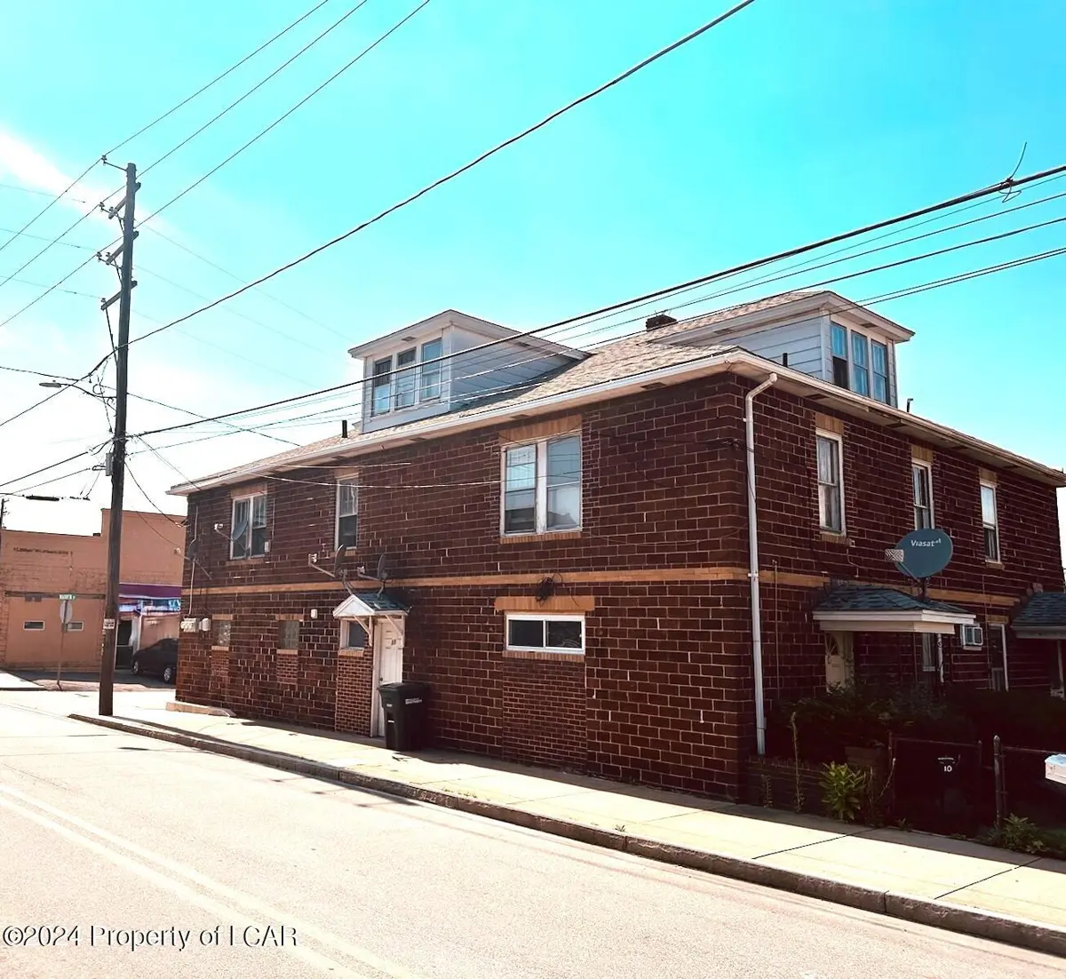9 - 10 W MONROE Avenue, West Hazleton in West Hazleton