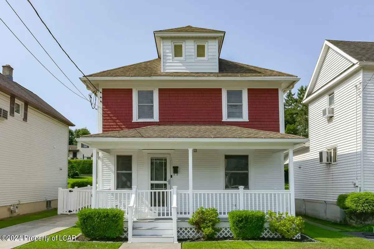 120 Vaughn St, Throop in Throop
