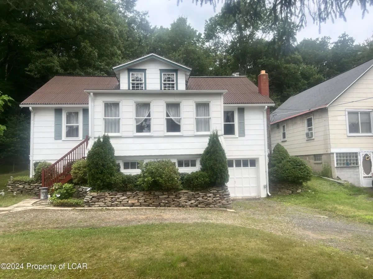 16 Honey Hole Road, Drums in Drums