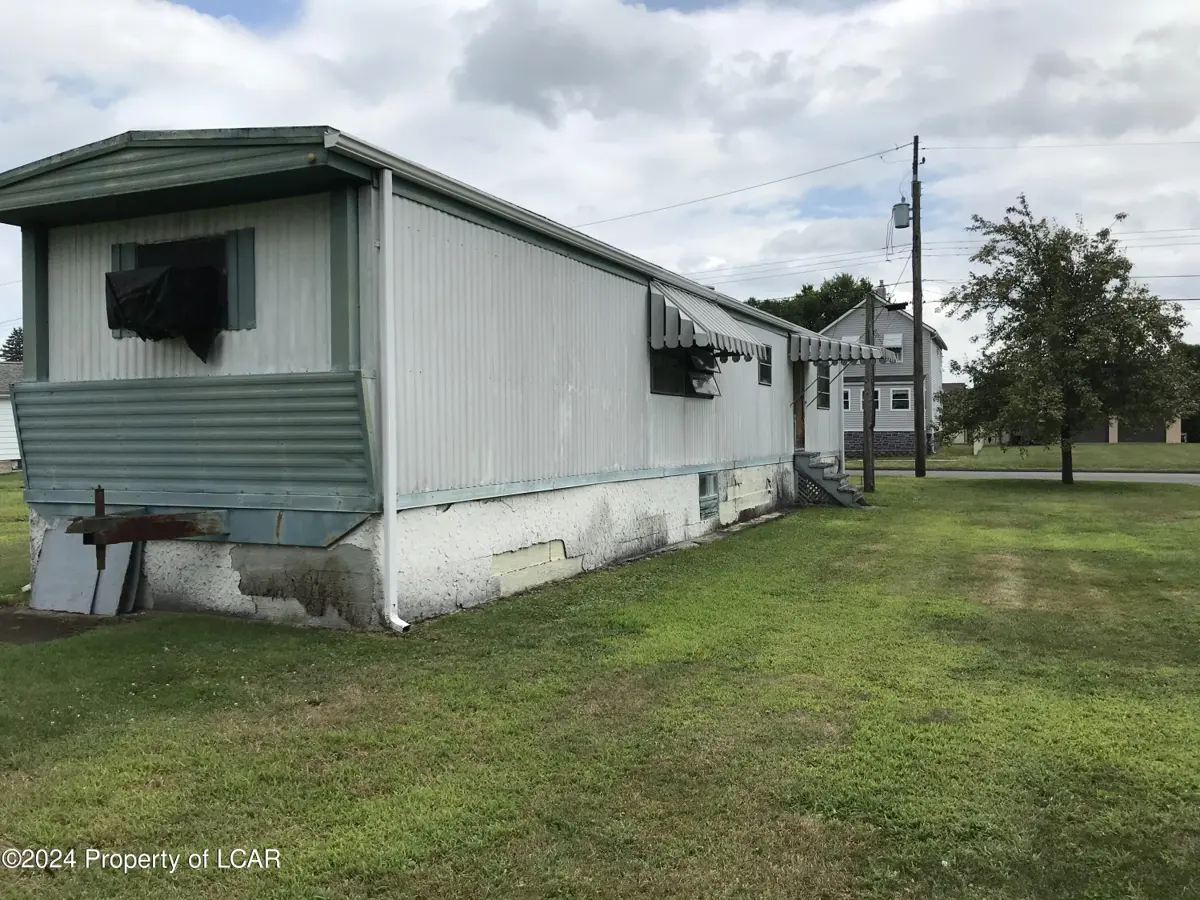 16 Sidney Street, Swoyersville in Swoyersville