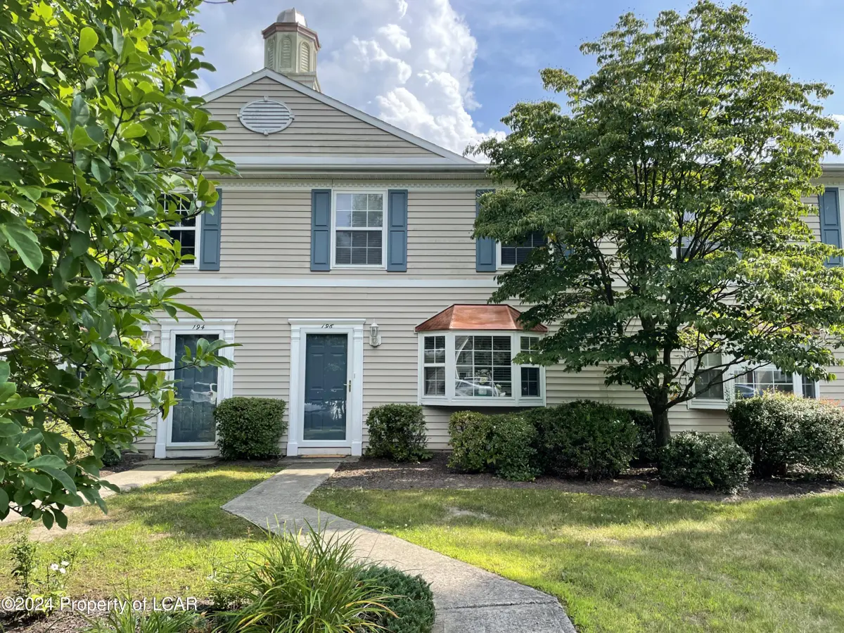196 Patriot Circle, Mountain Top in Mountain Top