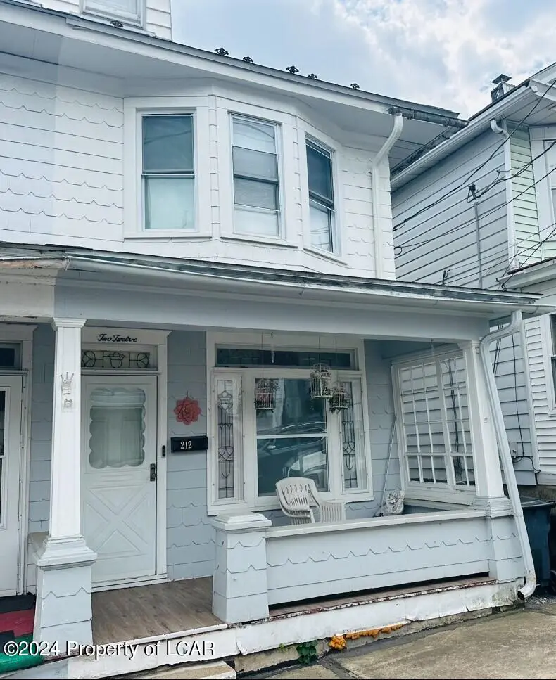 212 SCHUYLKILL Avenue, Shenandoah in Shenandoah