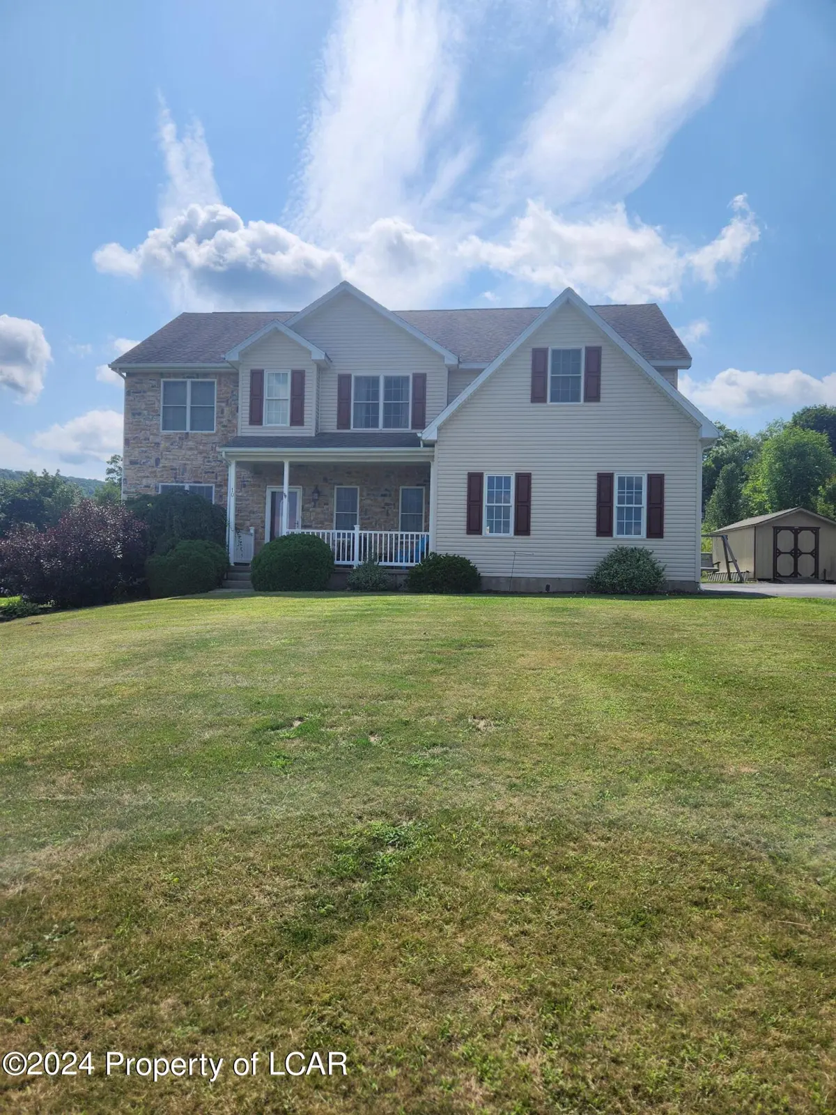 10 Royal Crest Drive, Sugarloaf in Sugarloaf