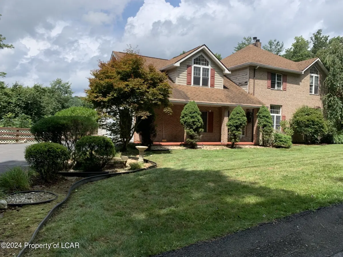 136 Staub Road, Shavertown in Shavertown