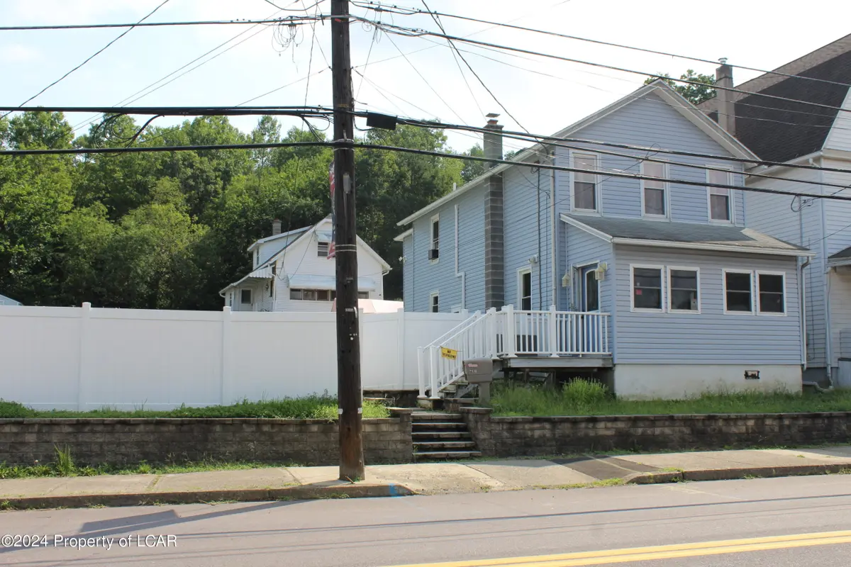 71 Robert Street, Nanticoke in Nanticoke