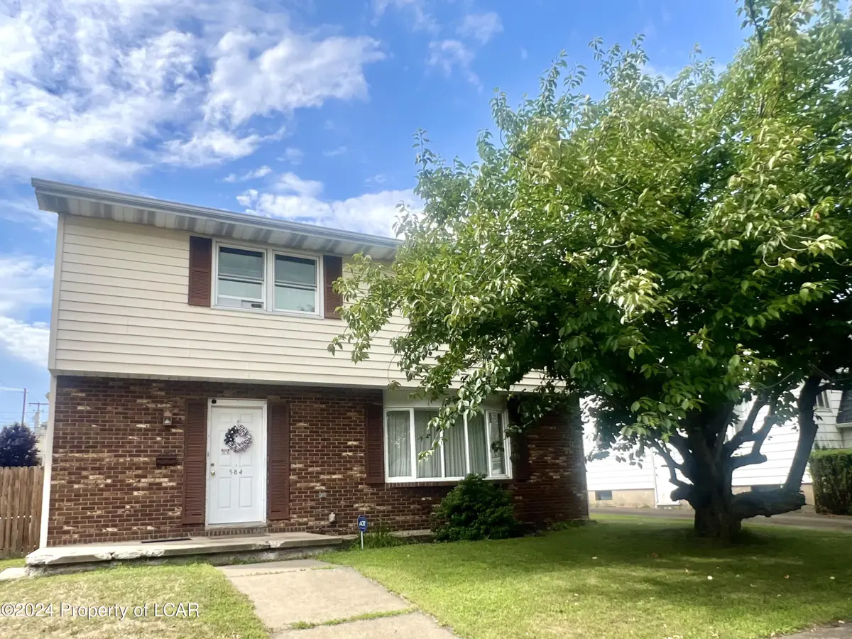 584 N Washington Street, Wilkes-Barre in Wilkes-Barre