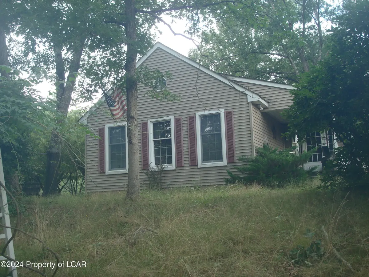 1451 Alberdeen Road, Mountain Top in Mountain Top