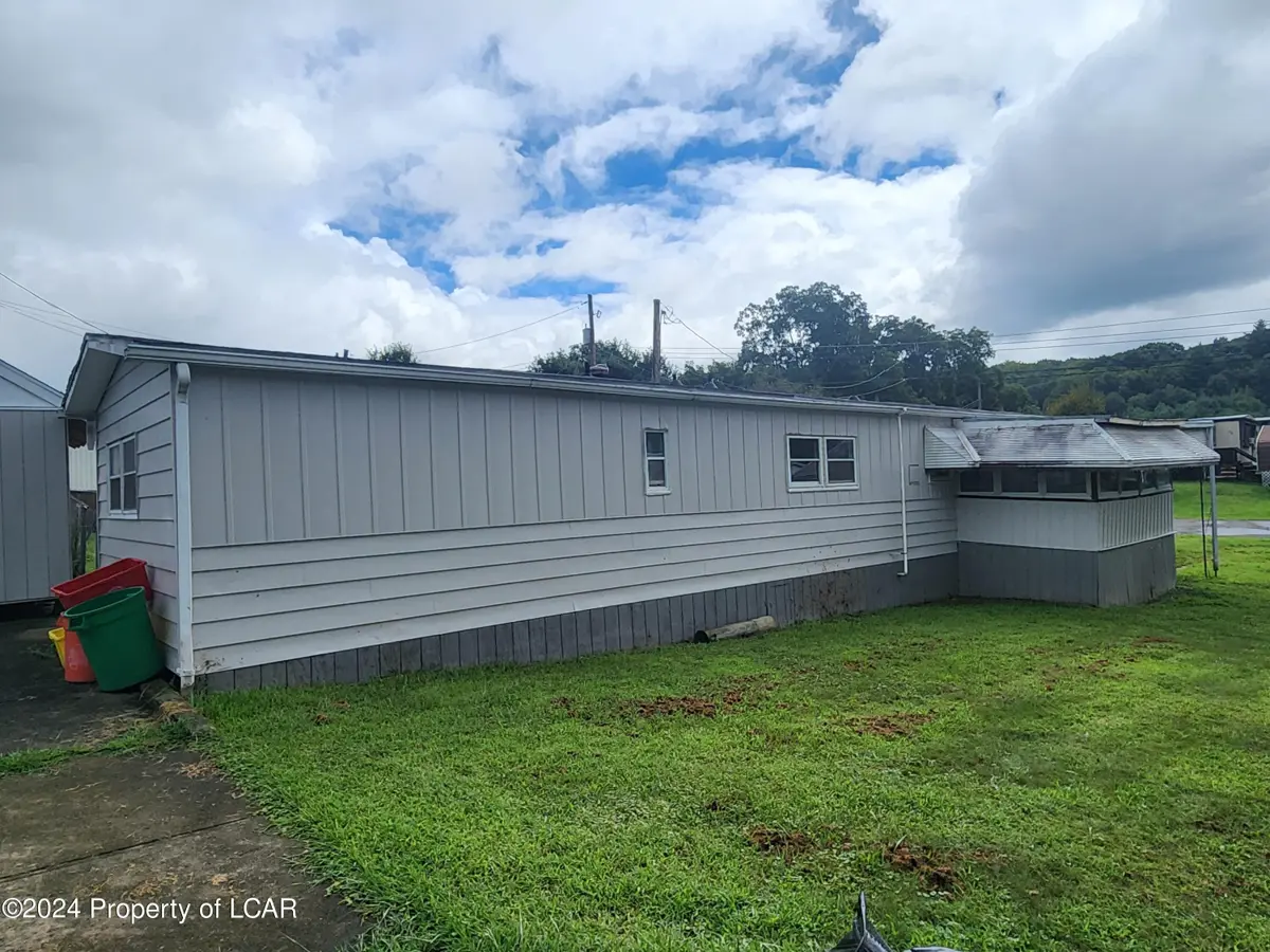 37 Cardinal Circle, Shavertown in Shavertown