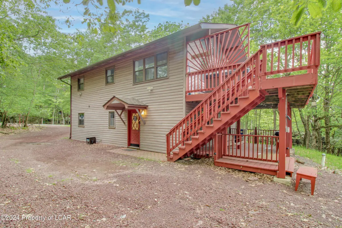 63 Skye Drive, Lake Harmony in Lake Harmony