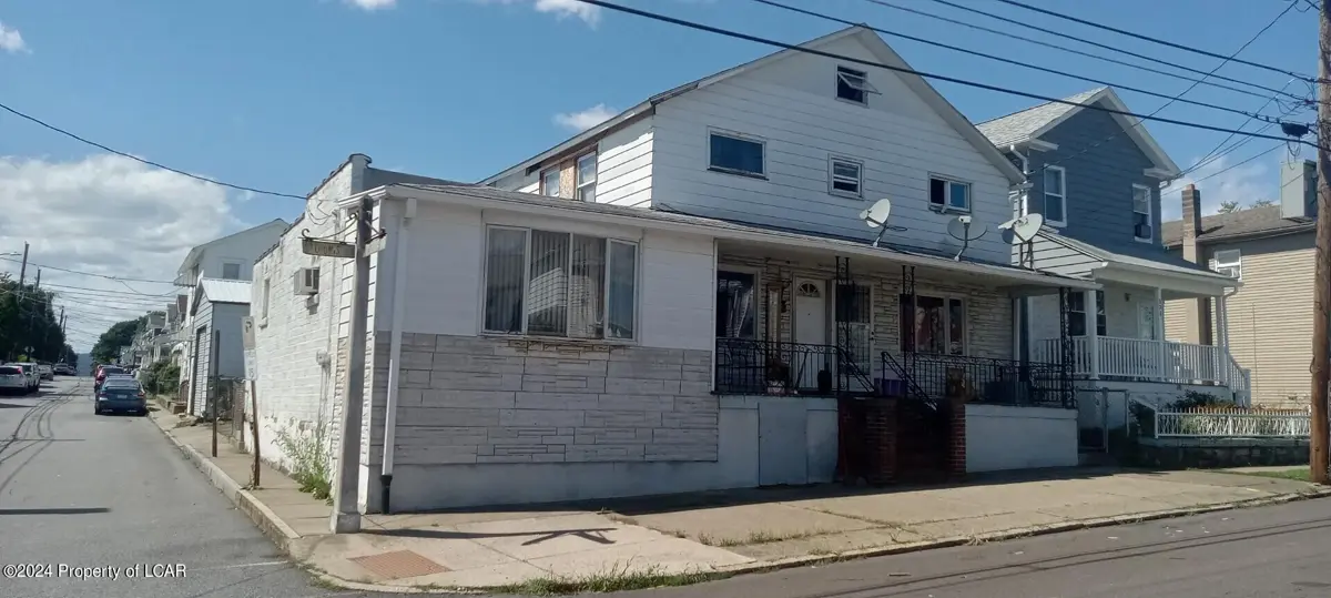 173-175 Loomis Street, Wilkes-Barre in Wilkes-Barre