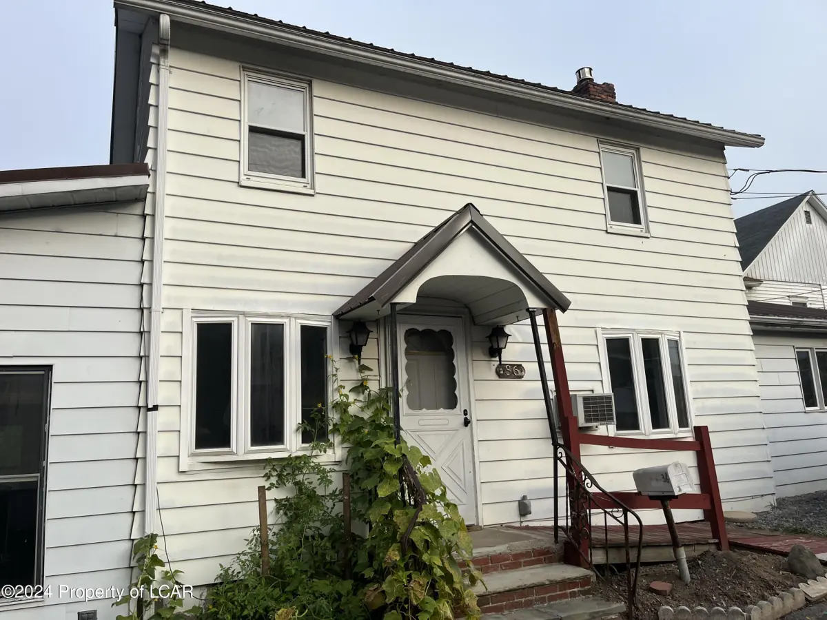 36 Enterprise Street, Plains in Plains