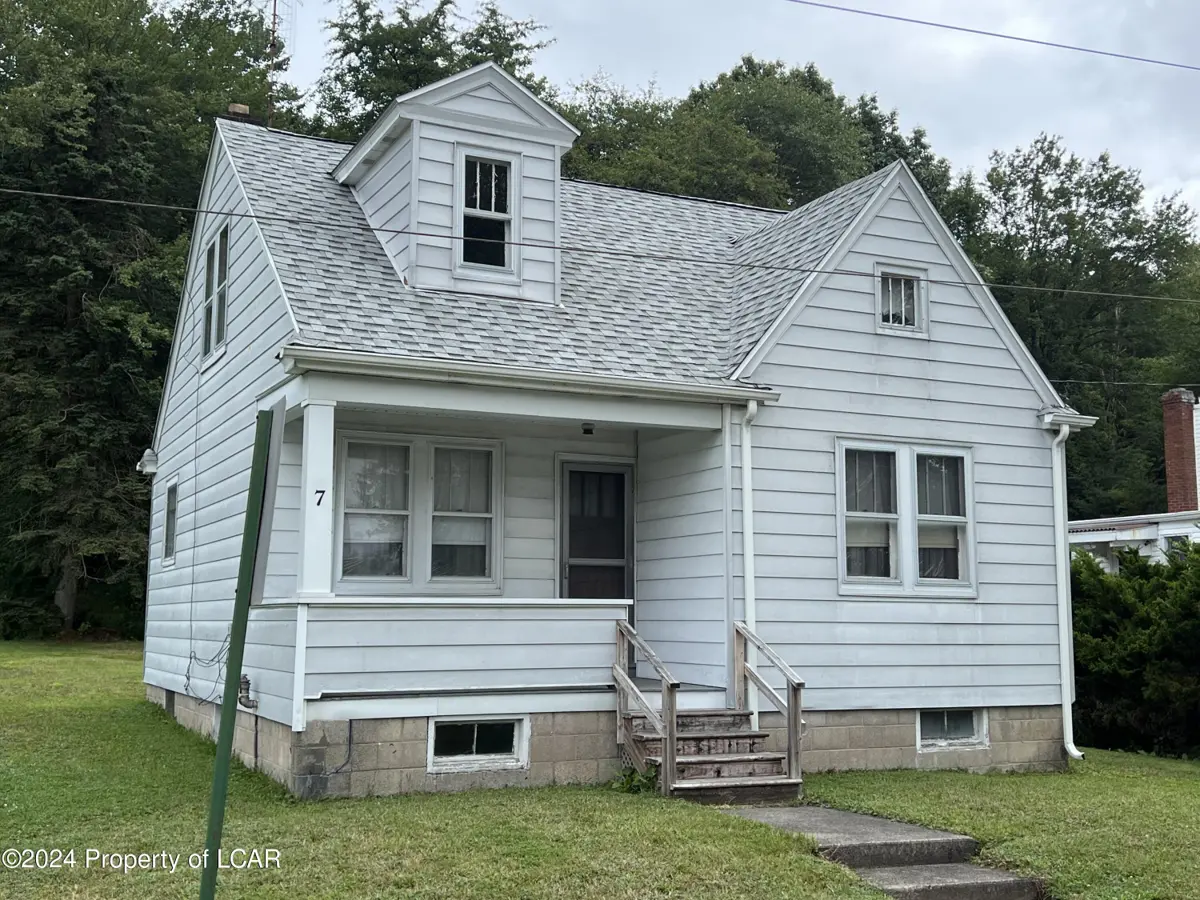 7 Third Street, Beaver Meadows in Beaver Meadows