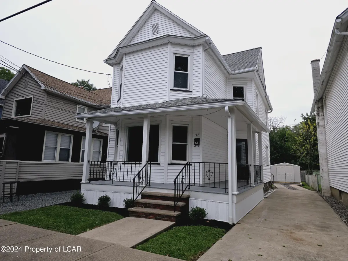 97 W Walnut Street, Kingston in Kingston