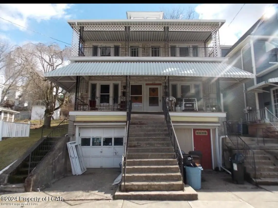 247 Lee Park Avenue, Hanover Township in Hanover Township