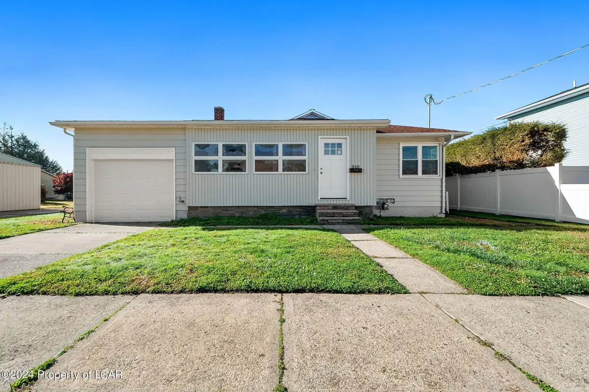 320 Avenue C, Swoyersville in Swoyersville